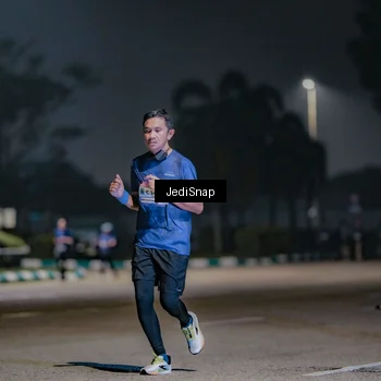 Runner Photo 7510244
