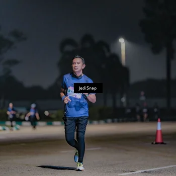Runner Photo 7510245