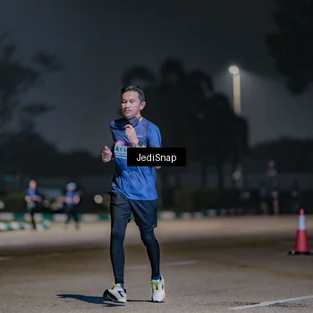 Runner Photo 7510251