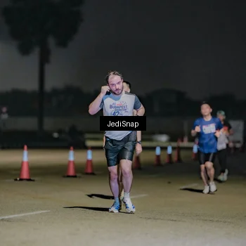Runner Photo 7510272