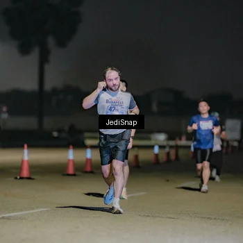 Runner Photo 7510277