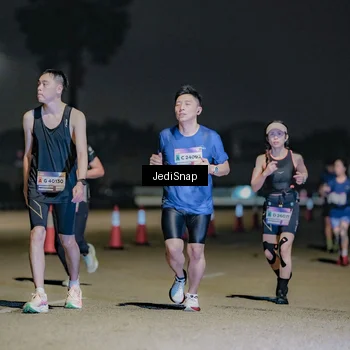 Runner Photo 7510331