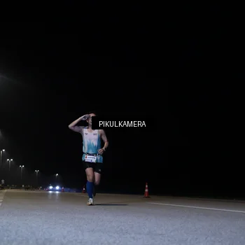 Runner Photo 7510344