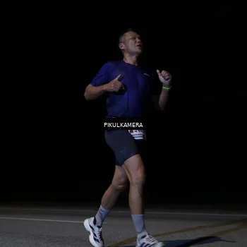 Runner Photo 7510372