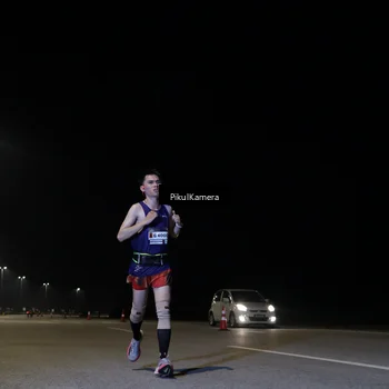 Runner Photo 7510375