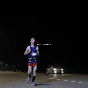 Runner Photo 7510376