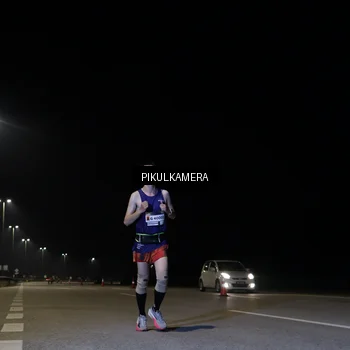 Runner Photo 7510384