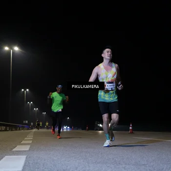 Runner Photo 7510389