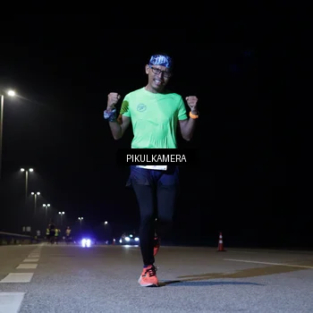 Runner Photo 7510442