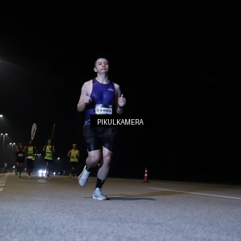 Runner Photo 7510444
