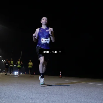 Runner Photo 7510445