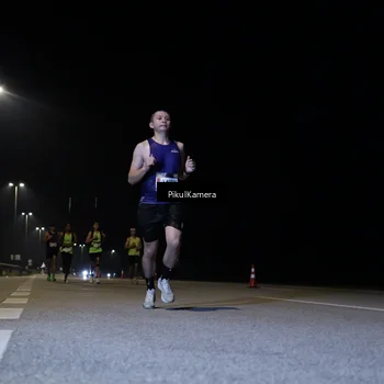 Runner Photo 7510446