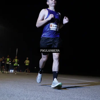 Runner Photo 7510451