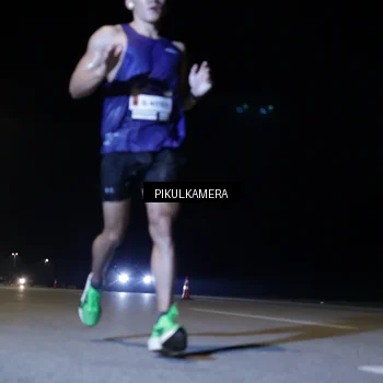 Runner Photo 7510470