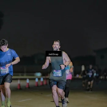 Runner Photo 7510477