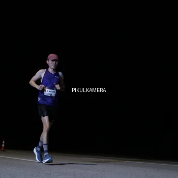Runner Photo 7510511
