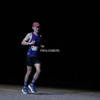 Runner Photo 7510512