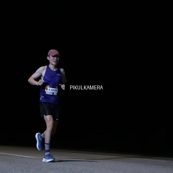 Runner Photo 7510513