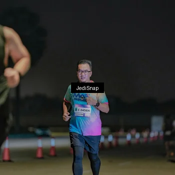 Runner Photo 7510516