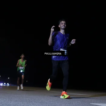 Runner Photo 7510551