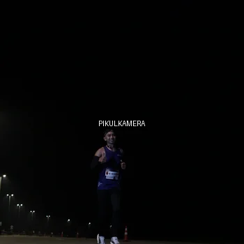 Runner Photo 7510599