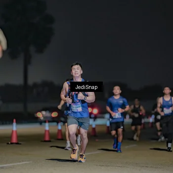 Runner Photo 7510616