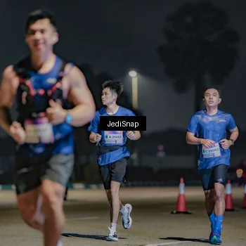 Runner Photo 7510635
