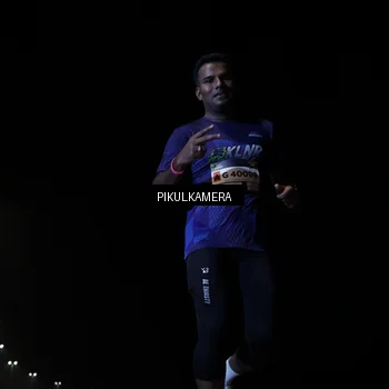Runner Photo 7510654
