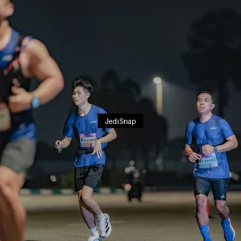 Runner Photo 7510661
