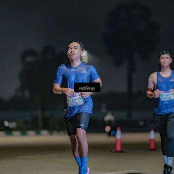 Runner Photo 7510673