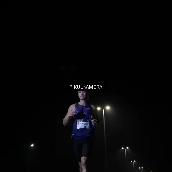 Runner Photo 7510680