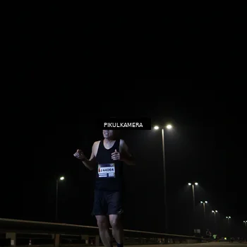 Runner Photo 7510692