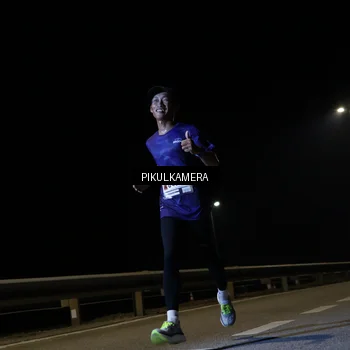 Runner Photo 7510742