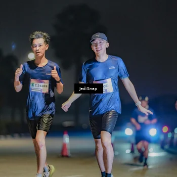 Runner Photo 7510795