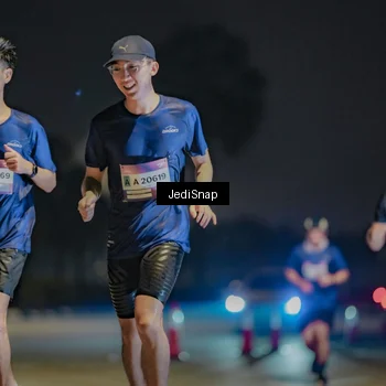 Runner Photo 7510816