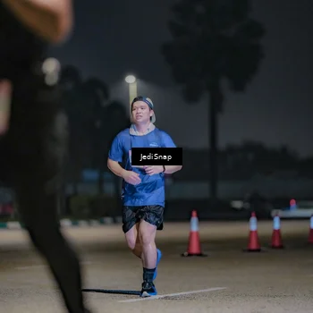 Runner Photo 7510819