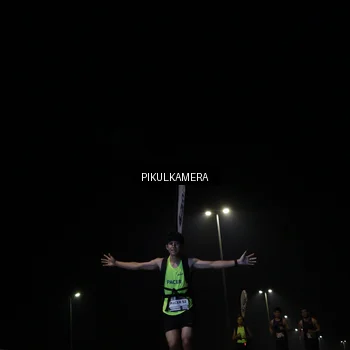 Runner Photo 7510846