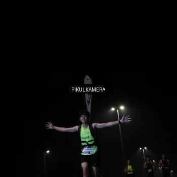 Runner Photo 7510847