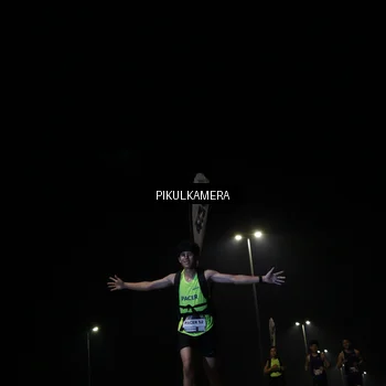 Runner Photo 7510849