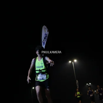 Runner Photo 7510861