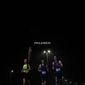 Runner Photo 7510862