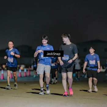 Runner Photo 7510868