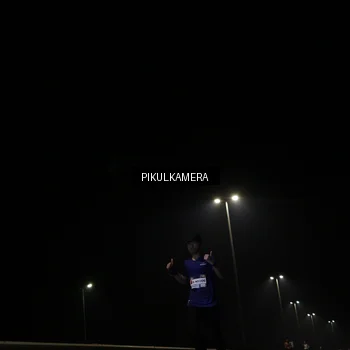 Runner Photo 7510875