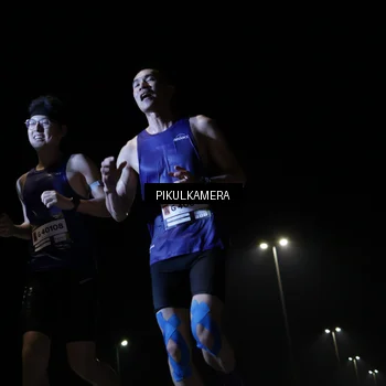 Runner Photo 7510876