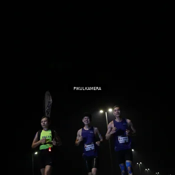 Runner Photo 7510881