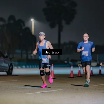 Runner Photo 7510882