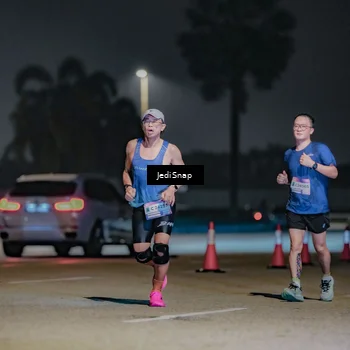 Runner Photo 7510909