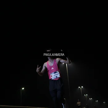Runner Photo 7510912