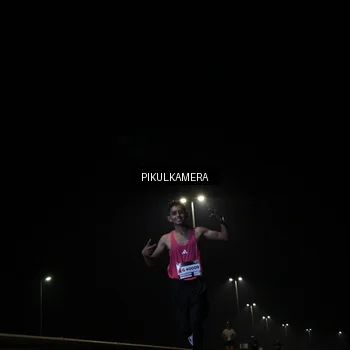 Runner Photo 7510915