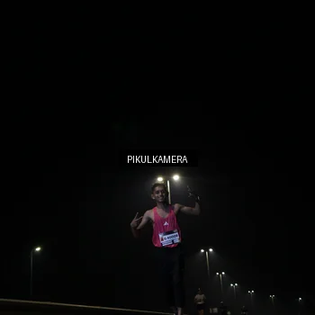 Runner Photo 7510916